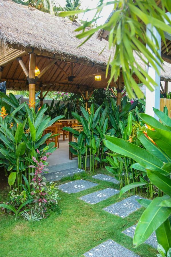 Cozy Cottages Lombok Senggigi Exterior foto